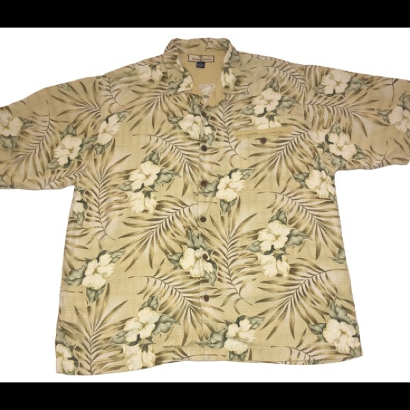 Tommy Bahama Other - Mens Tommy Bahama Hawaiian Floral Print Shirt